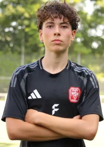 Luis Santa Cruz Ziegler